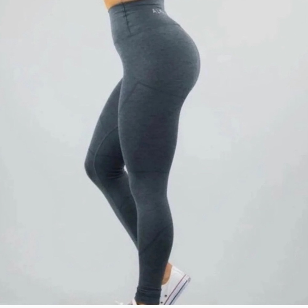 Alphalete Charcoal Revival Leggings! Gem